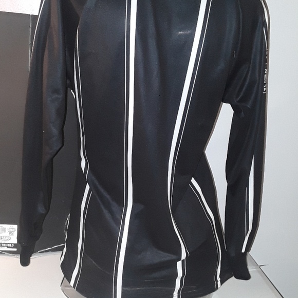 Offical sports refee uniform - Picture 5 of 8